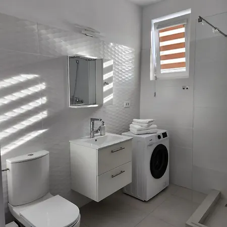 Apartament Mamaia Nord -navodari Chic *